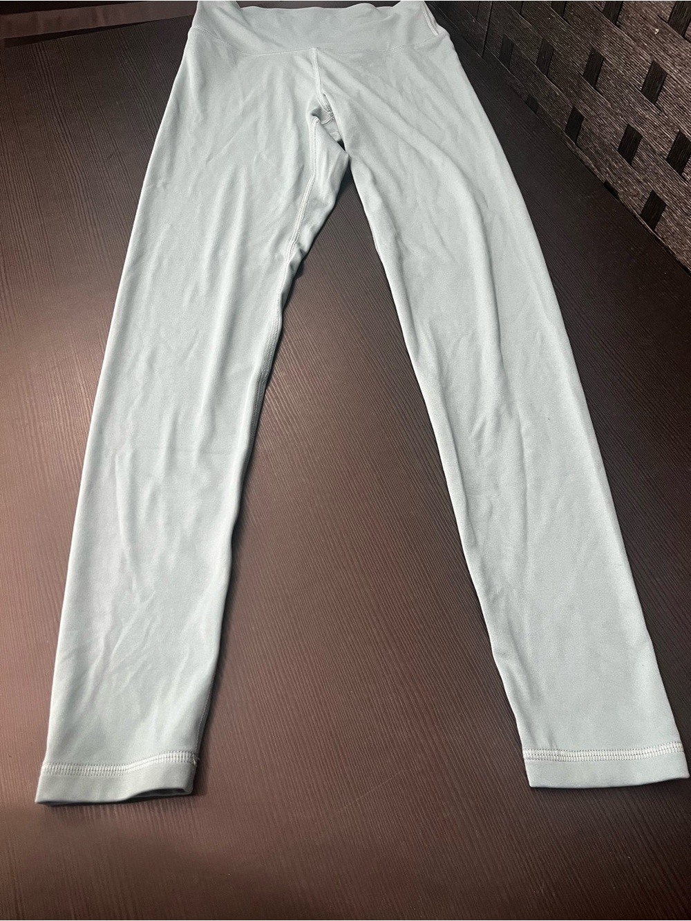 Victoria's Secret PINK light blue/green leggings size Medium with secret pocket